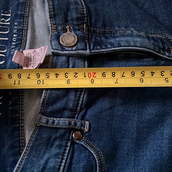 Juicy Couture Cropped Jeans - Picture 6 of 6